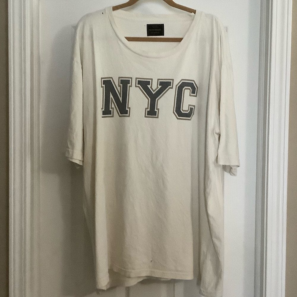 FP retro brand distressed NYC tee